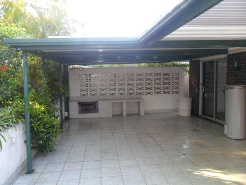 18 Patura Drive, Ashmore QLD 4214