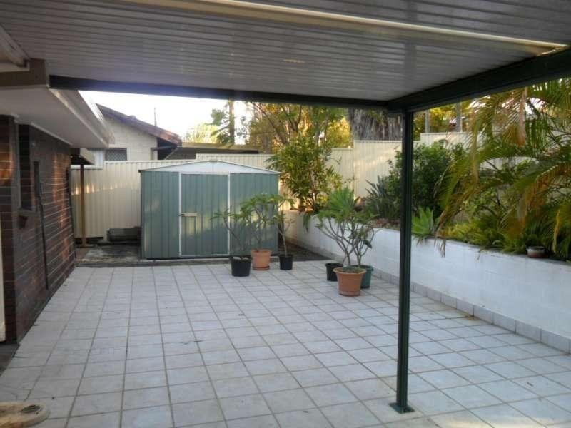 18 Patura Drive, Ashmore QLD 4214