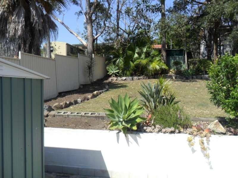 18 Patura Drive, Ashmore QLD 4214