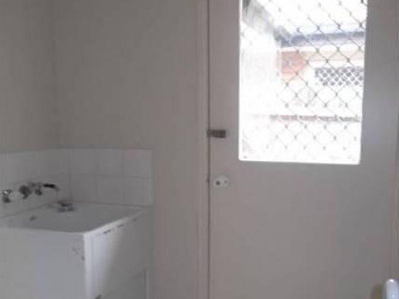 2/7 Clovelly Place, Labrador QLD 4215