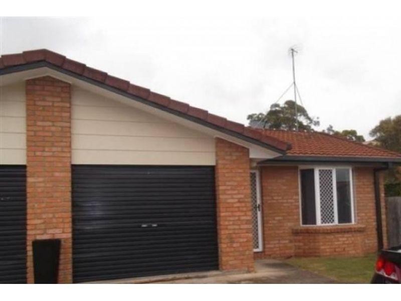 2/7 Clovelly Place, Labrador QLD 4215