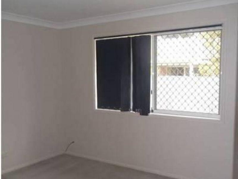 2/7 Clovelly Place, Labrador QLD 4215