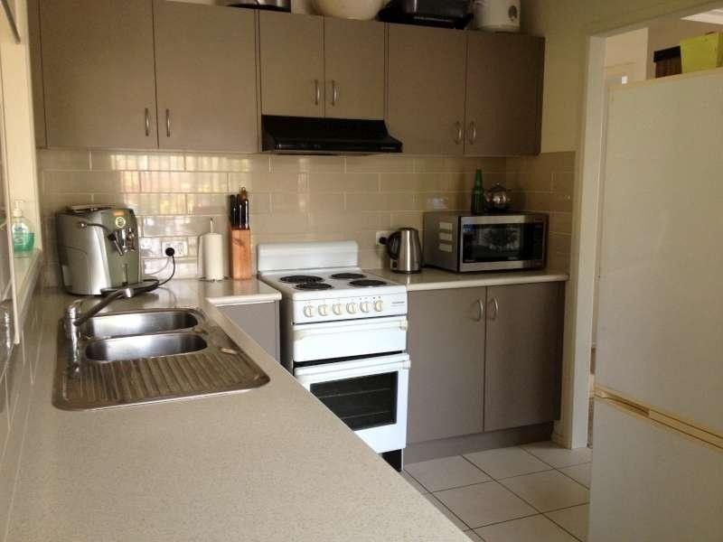 18 Vatakoula Parade, Mermaid Waters QLD 4218