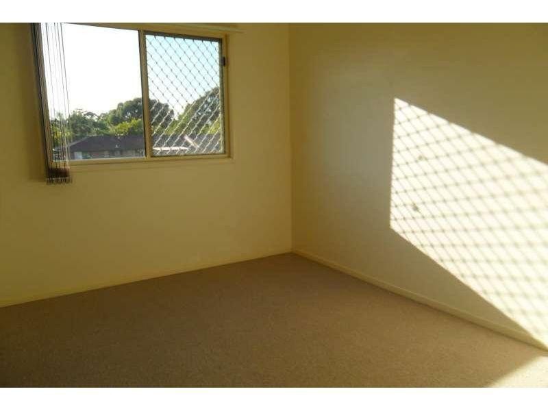 4/183 Government Road, Labrador QLD 4215