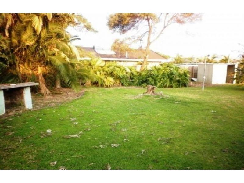 7 Apia Avenue, Clear Island Waters QLD 4226