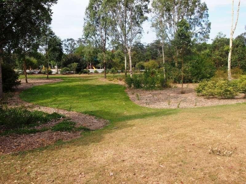 17/70 Marbella Drve, Benowa QLD 4217