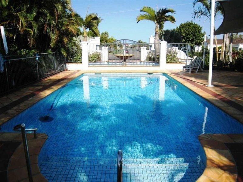 17/70 Marbella Drve, Benowa QLD 4217