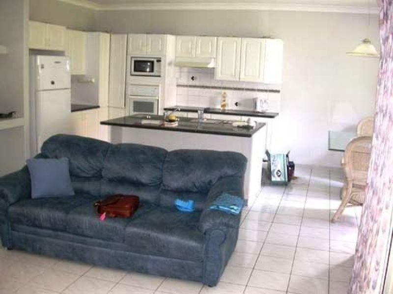 27 Ballybunion Drive, Parkwood QLD 4214