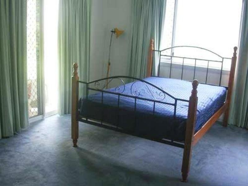 27 Ballybunion Drive, Parkwood QLD 4214