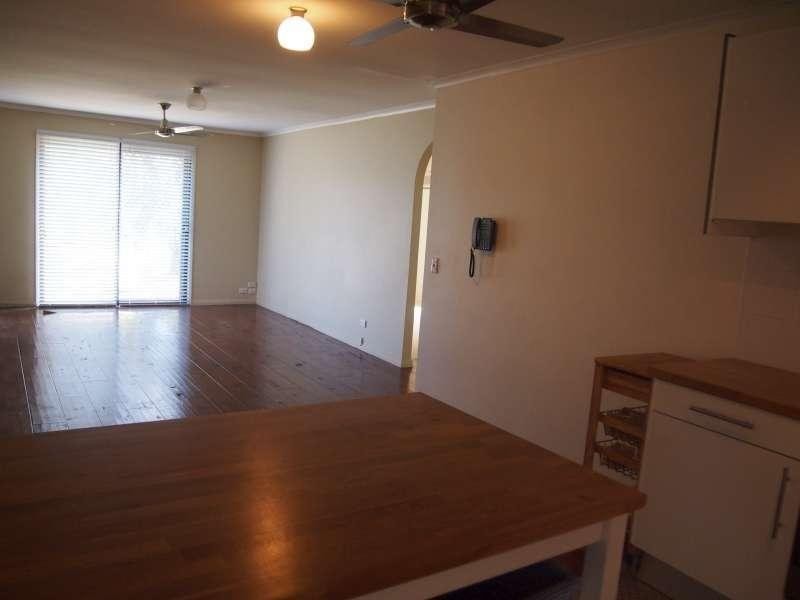 2/26 Botanical Drive, Labrador QLD 4215