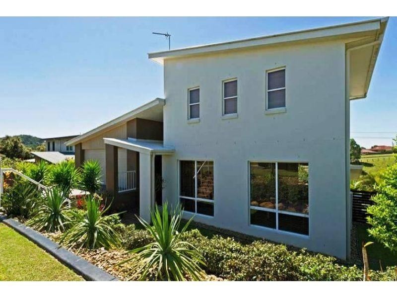 16 Apollo Place, Oxenford QLD 4210