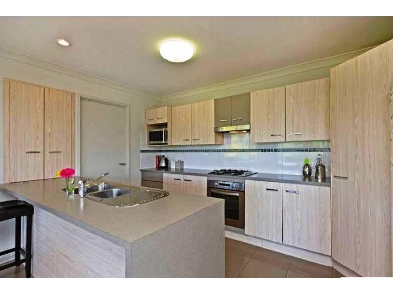 16 Apollo Place, Oxenford QLD 4210