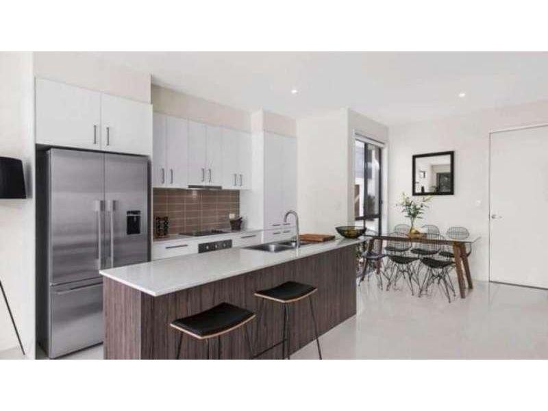 1/132 Eugaree Street, Southport QLD 4215