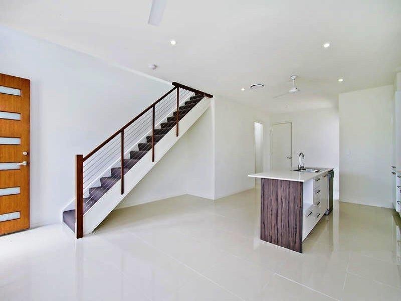 1/132 Eugaree Street, Southport QLD 4215