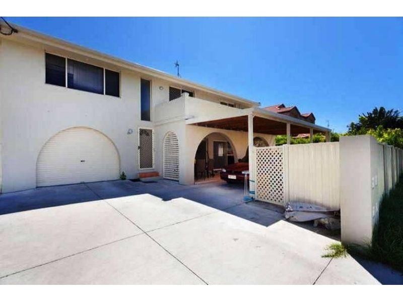 3/71 Falconer Street, Southport QLD 4215