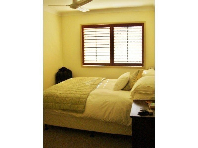 3/71 Falconer Street, Southport QLD 4215