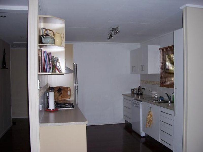 70 Woomera Crescent, Southport QLD 4215