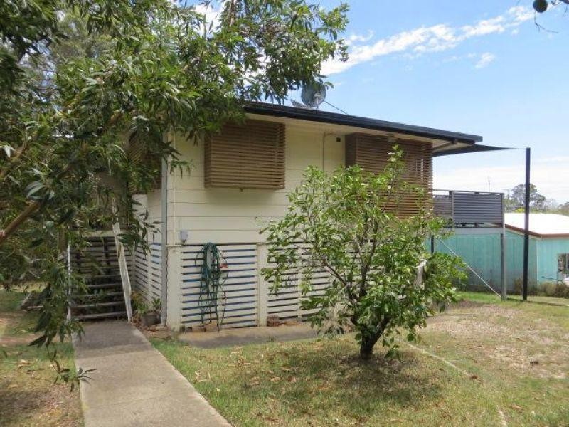 70 Woomera Crescent, Southport QLD 4215