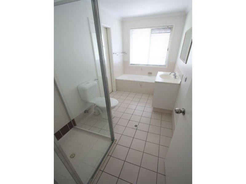 1/259 Christine Avenue, Varsity Lakes QLD 4227