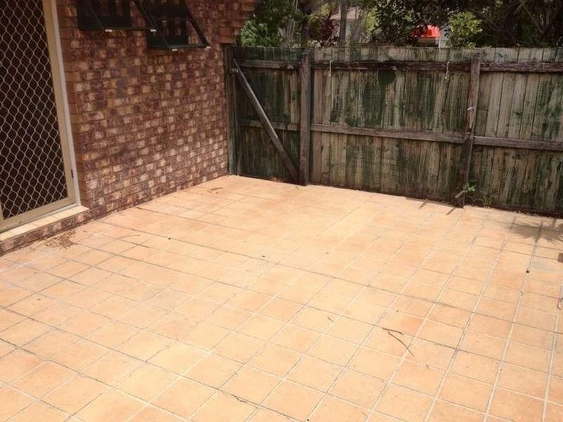 1/259 Christine Avenue, Varsity Lakes QLD 4227