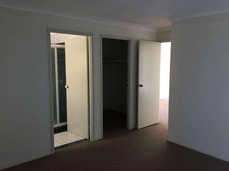 9 Fairview Court, Parkwood QLD 4214