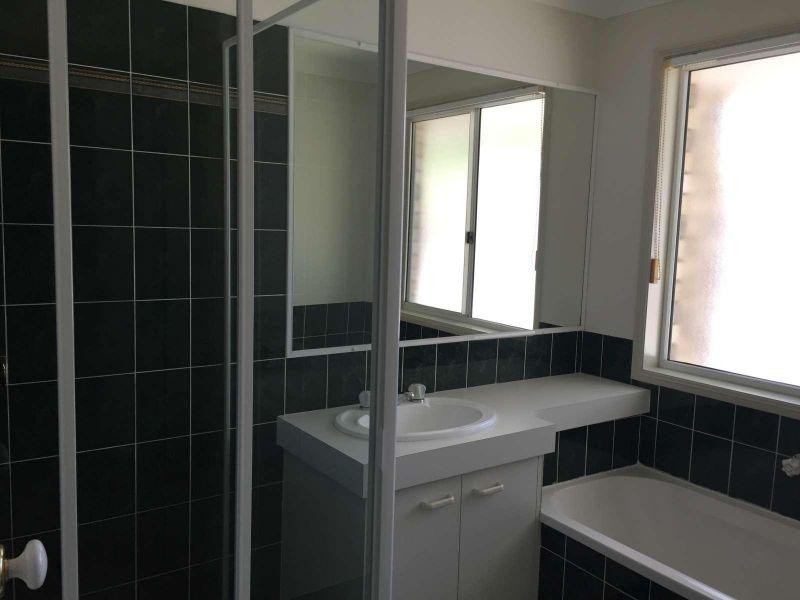 9 Fairview Court, Parkwood QLD 4214