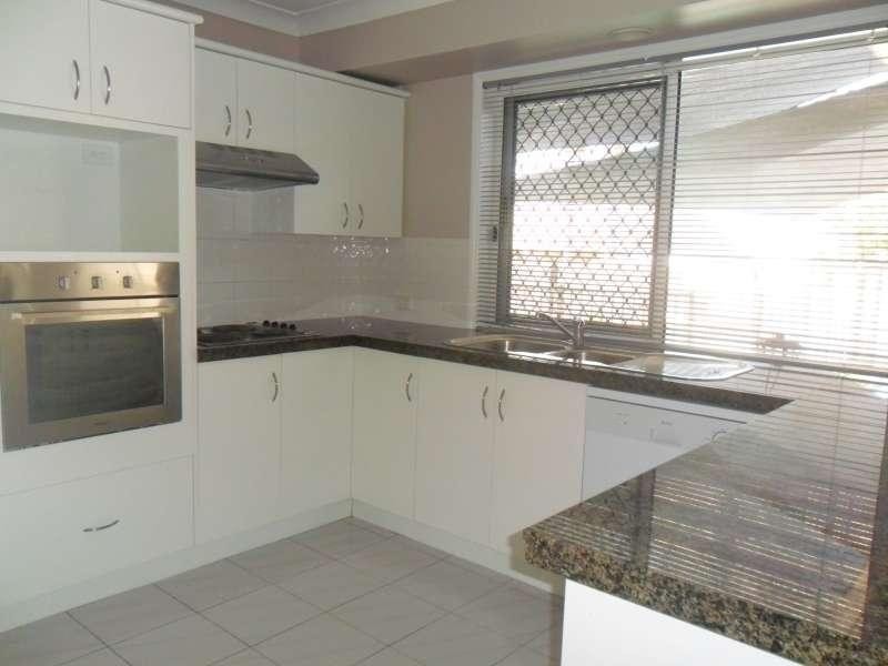 4 Clubhouse Drive, Arundel QLD 4214