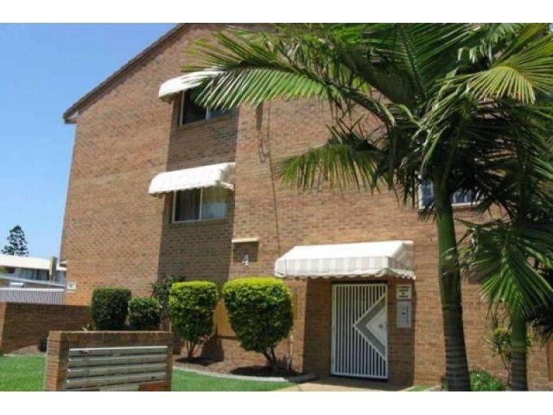 10/4 Brighton Street, Biggera Waters QLD 4216