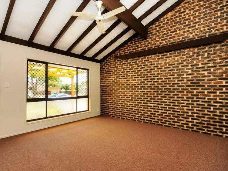 4 Carib Court, Burleigh Waters QLD 4220