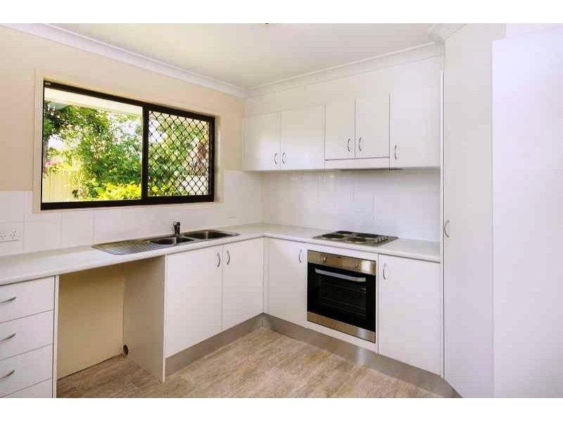 4 Carib Court, Burleigh Waters QLD 4220