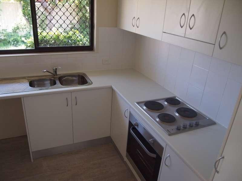 4 Carib Court, Burleigh Waters QLD 4220