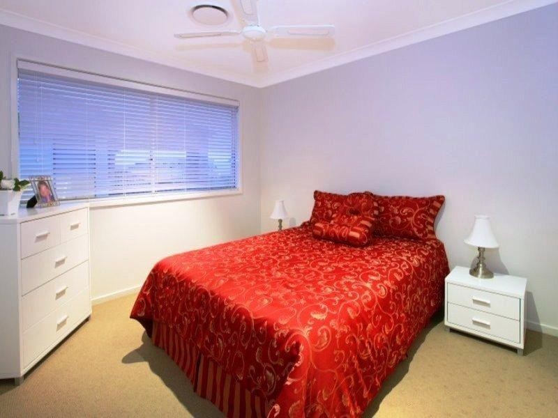 17 Valetta Crescent, Varsity Lakes QLD 4227