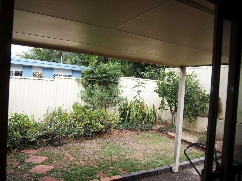 2/14 Louise Street, Southport QLD 4215