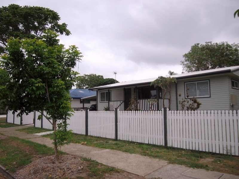 74 Muir Street, Labrador QLD 4215
