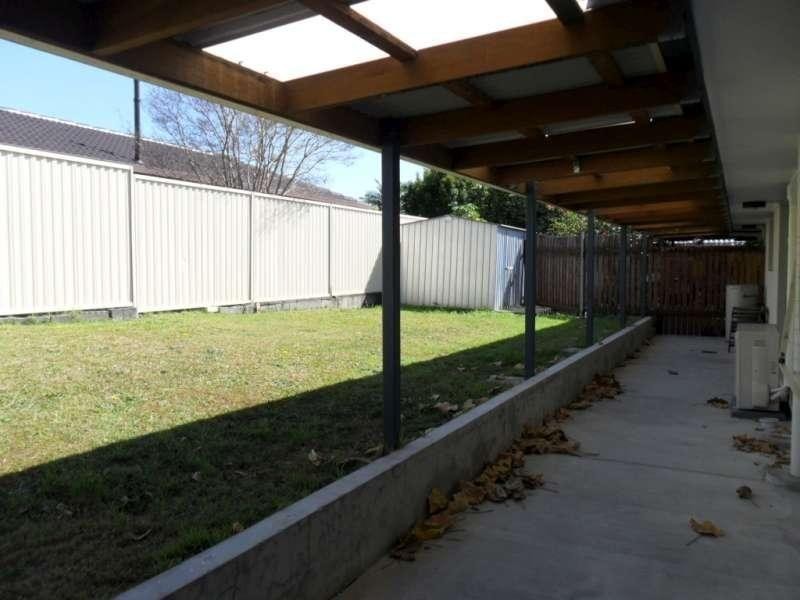 12A Jarmo Crescent, Southport QLD 4215