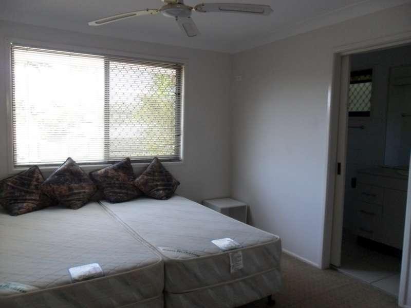 12A Jarmo Crescent, Southport QLD 4215