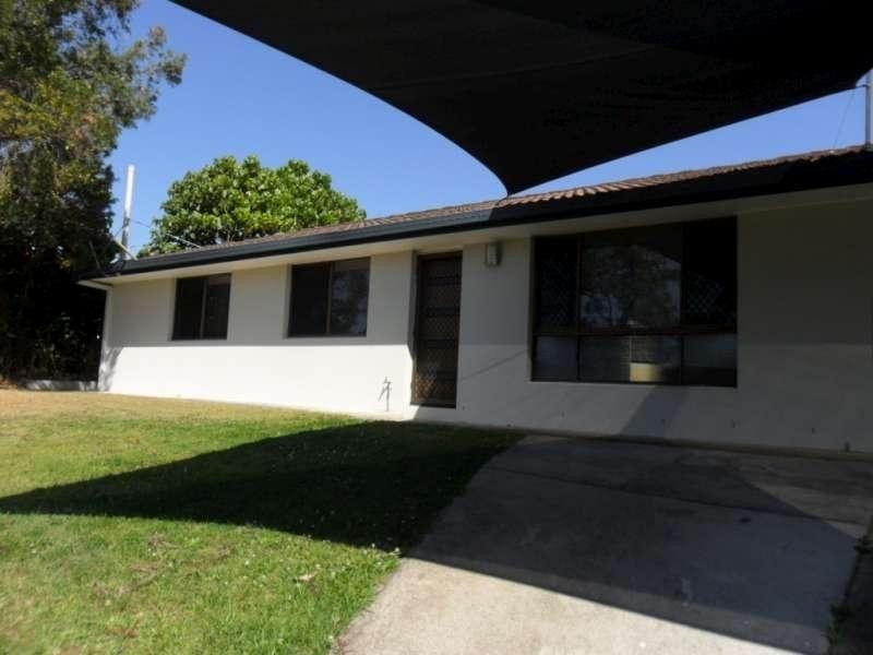 12A Jarmo Crescent, Southport QLD 4215