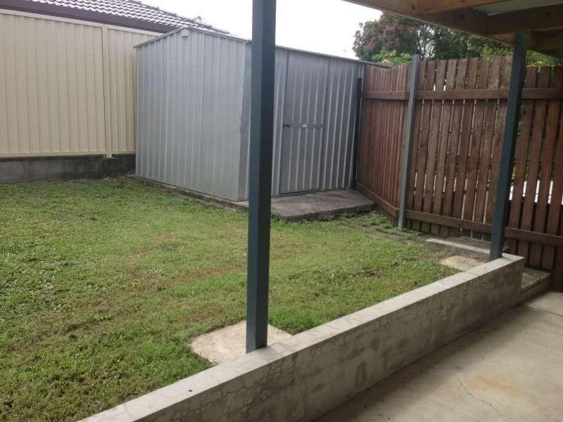 12A Jarmo Crescent, Southport QLD 4215