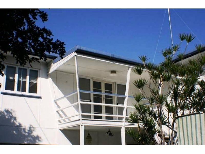 1/24 Broad Street, Labrador QLD 4215