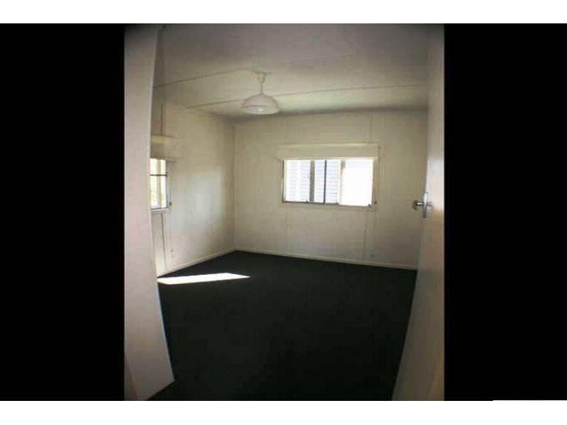 1/24 Broad Street, Labrador QLD 4215