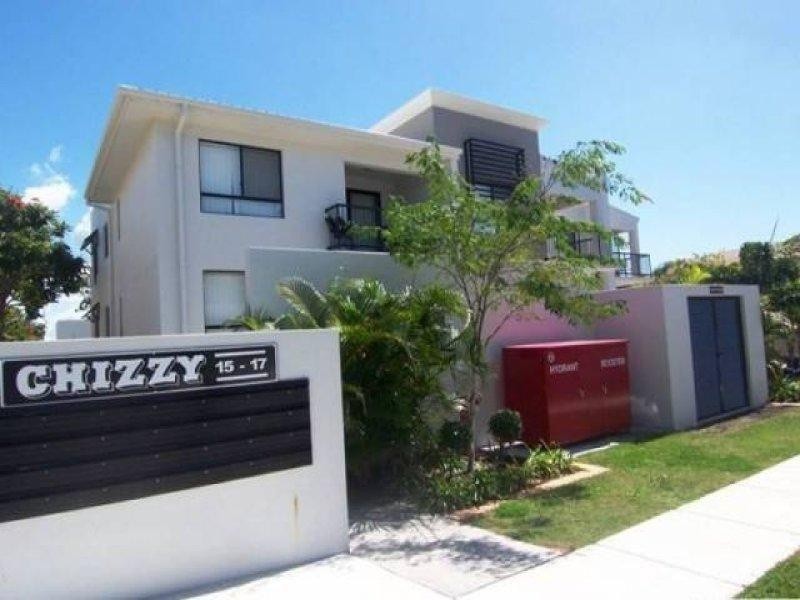 2/15 Lloyd Street, Southport QLD 4215