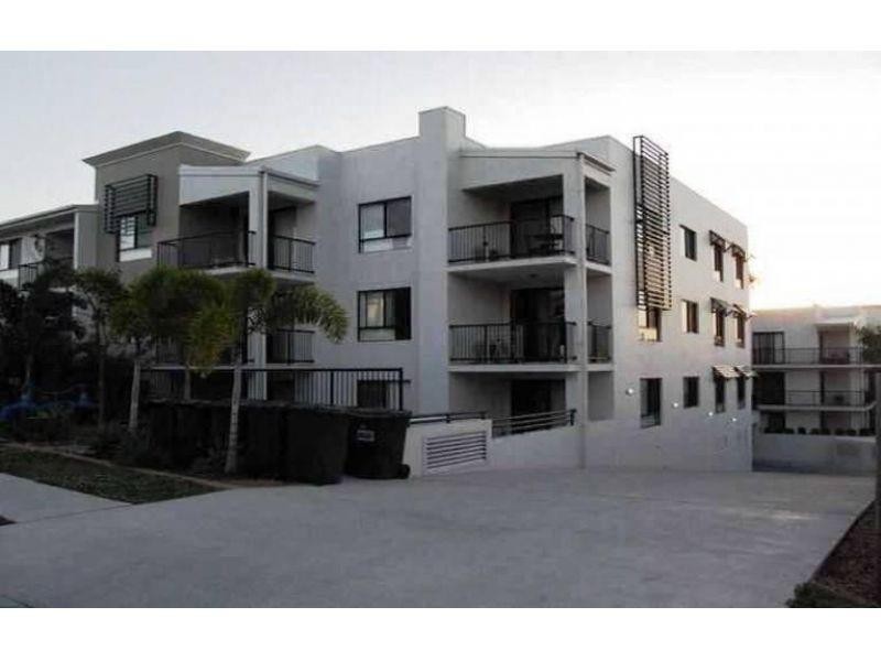 3/15 Lloyd Street, Southport QLD 4215