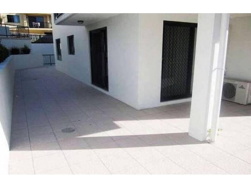 3/15 Lloyd Street, Southport QLD 4215