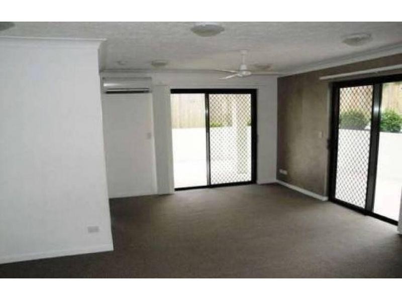 3/15 Lloyd Street, Southport QLD 4215