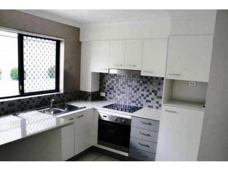 3/15 Lloyd Street, Southport QLD 4215