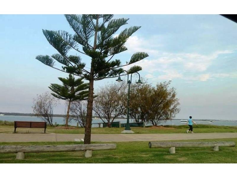 2/37 Back Street, Biggera Waters QLD 4216