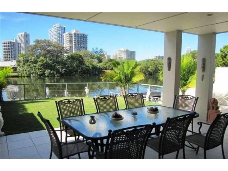 2/46 Paradise Island, Surfers Paradise QLD 4217
