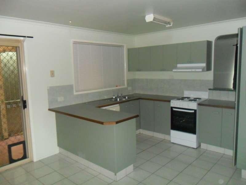 24 Melbourne Road, Arundel QLD 4214