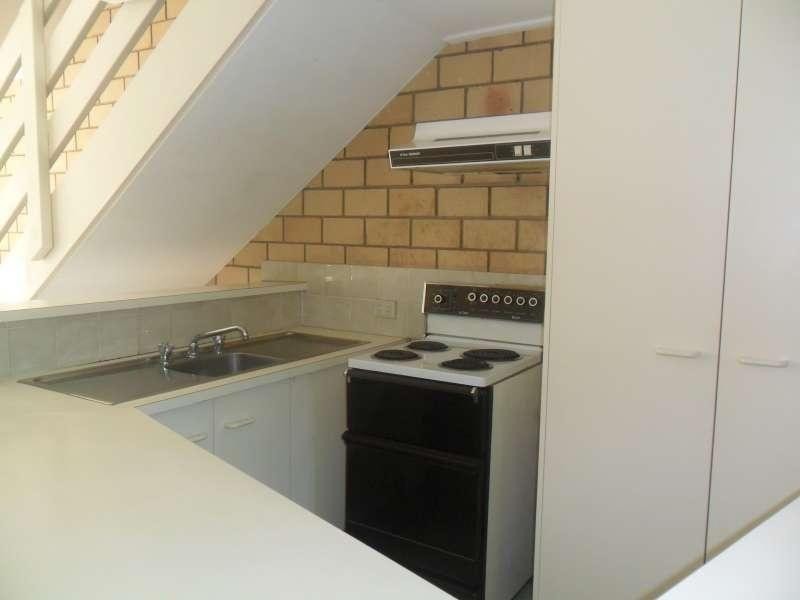 23/81 Olsen Avenue, Labrador QLD 4215