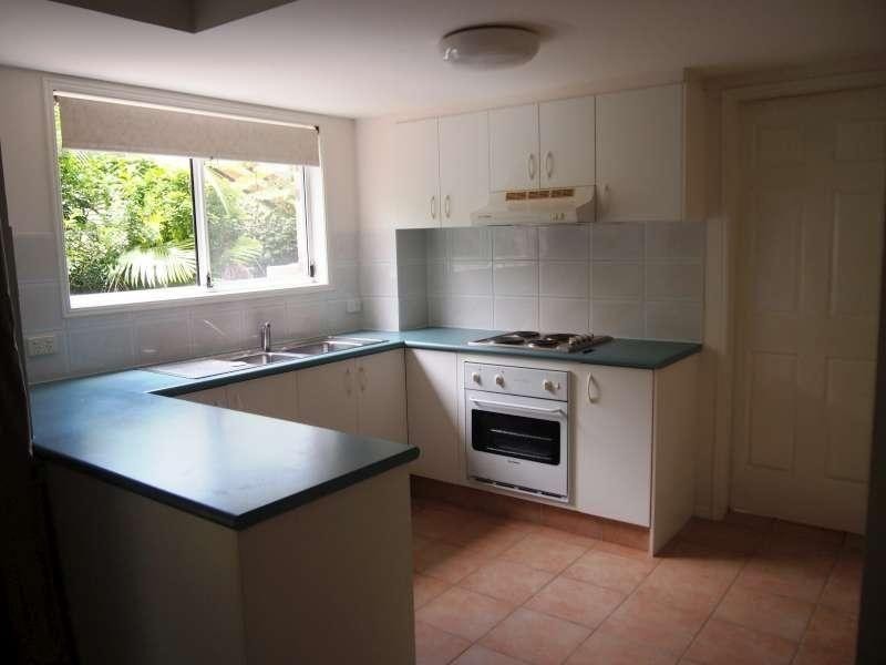 3/129 Eugaree Street, Southport QLD 4215